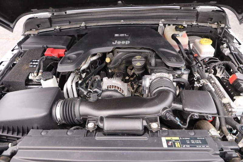 Jeep Wrangler Unlimited Vehicle Image 26