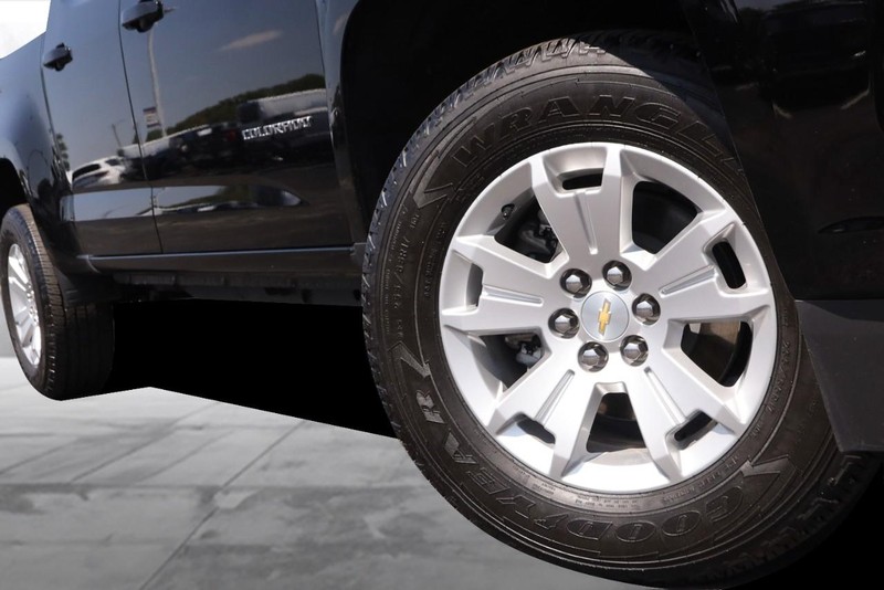 Chevrolet Colorado Vehicle Image 03