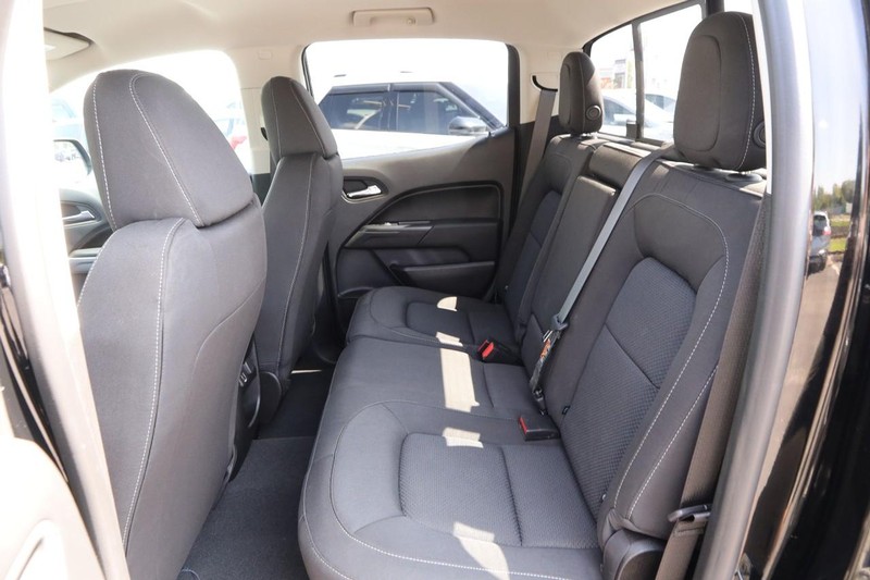 Chevrolet Colorado Vehicle Image 09