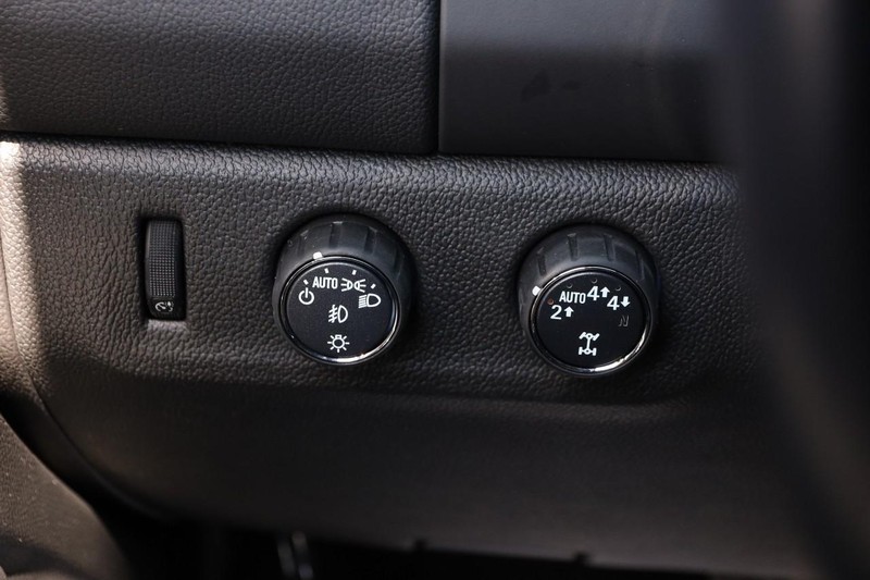 Chevrolet Colorado Vehicle Image 17