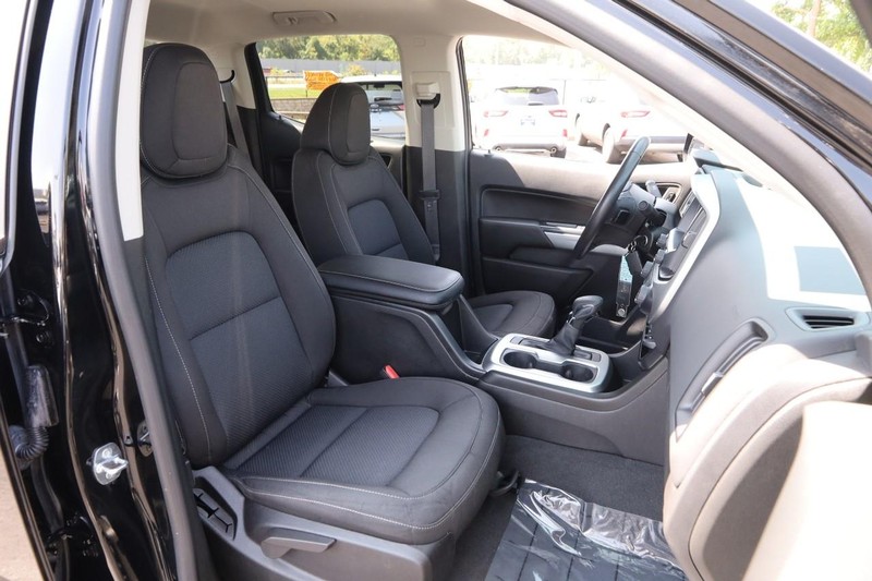 Chevrolet Colorado Vehicle Image 23
