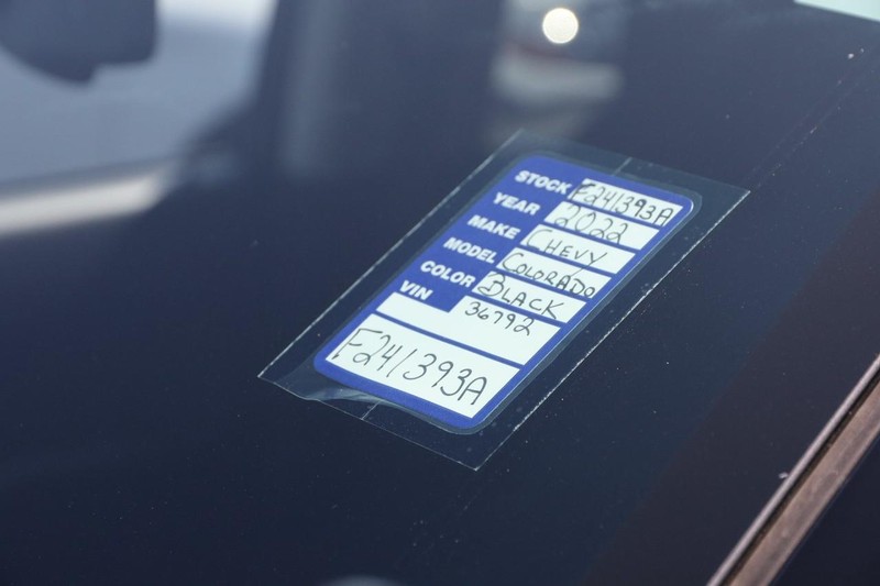 Chevrolet Colorado Vehicle Image 25