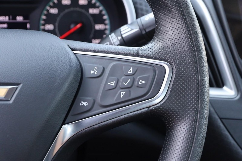 Chevrolet Malibu Vehicle Image 13
