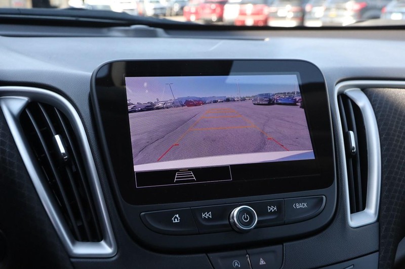 Chevrolet Malibu Vehicle Image 17