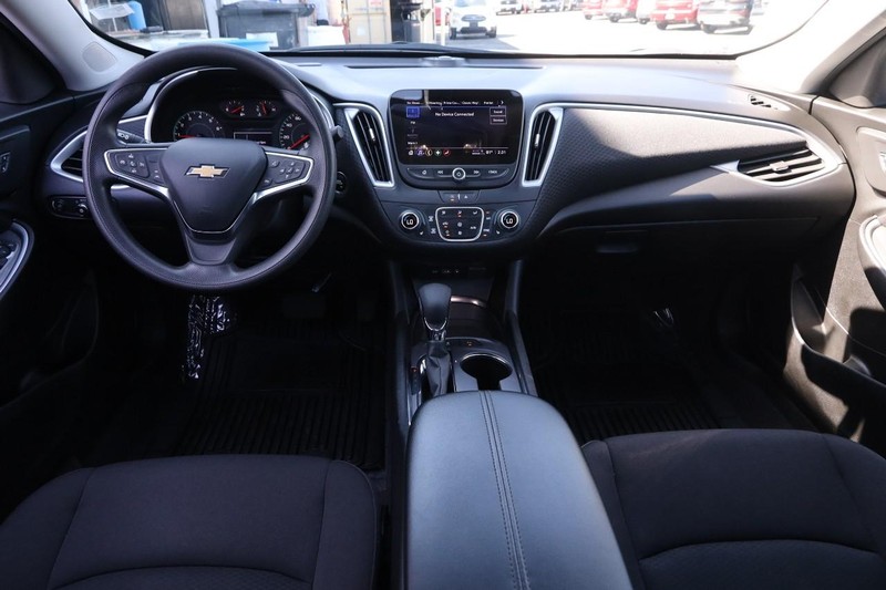 Chevrolet Malibu Vehicle Image 20