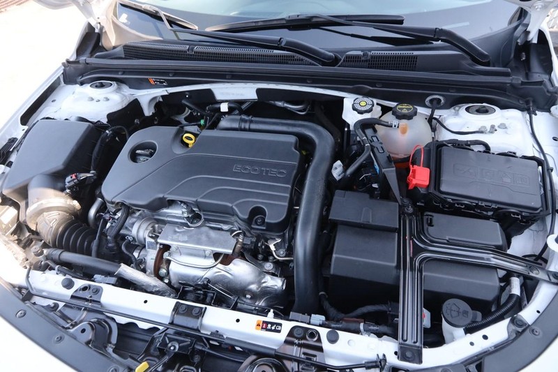 Chevrolet Malibu Vehicle Image 26