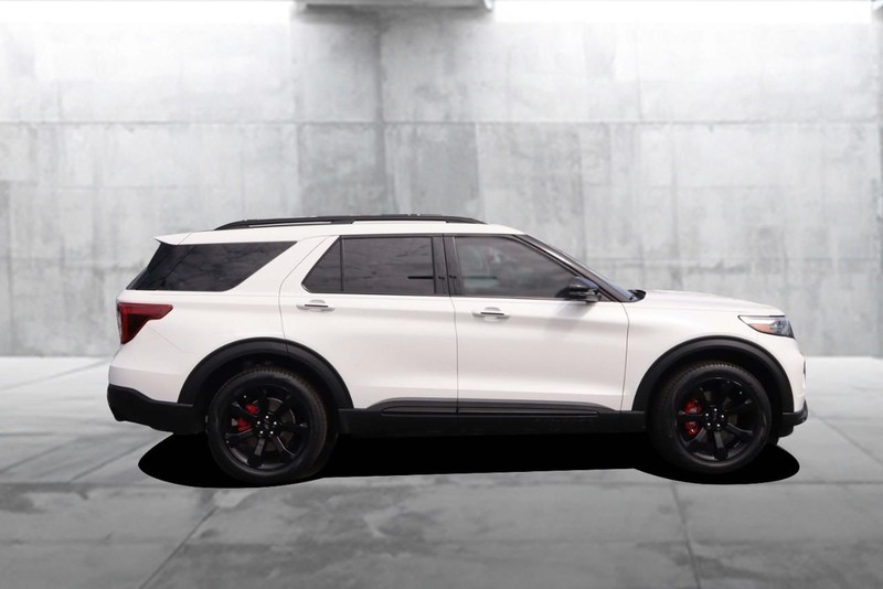 Ford Explorer Vehicle Image 05