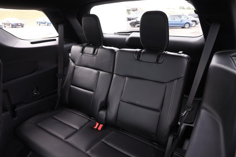 Ford Explorer Vehicle Image 12