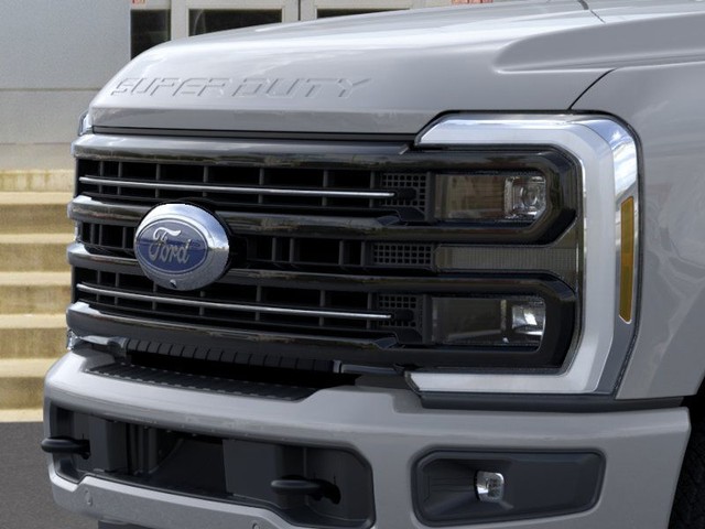 Ford Super Duty F-350 SRW Vehicle Image 17
