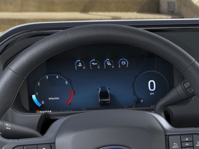 Ford Super Duty F-250 SRW Vehicle Full-screen Gallery Image 13