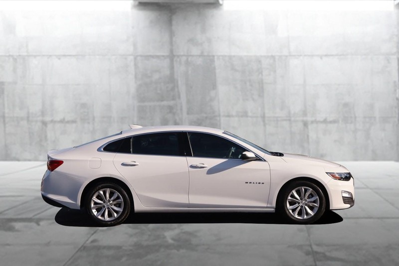 Chevrolet Malibu Vehicle Image 05