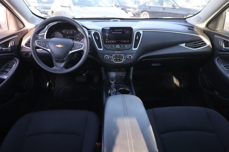 Chevrolet Malibu Vehicle Image 19