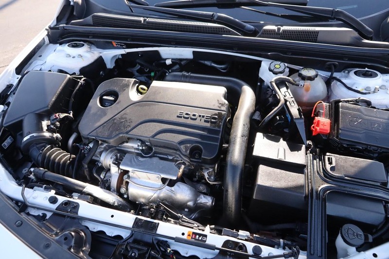 Chevrolet Malibu Vehicle Image 25