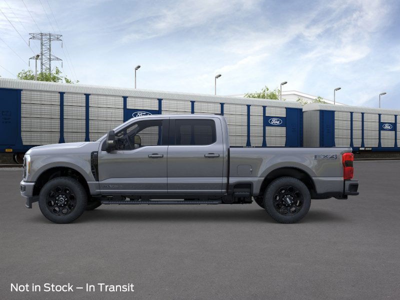 Ford Super Duty F-350 SRW Vehicle Image 03