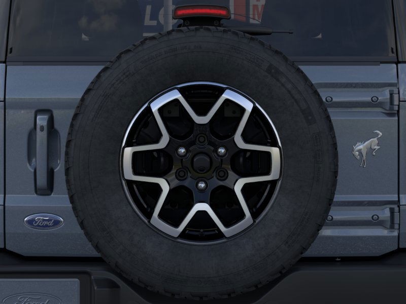 Ford Bronco Vehicle Full-screen Gallery Image 24