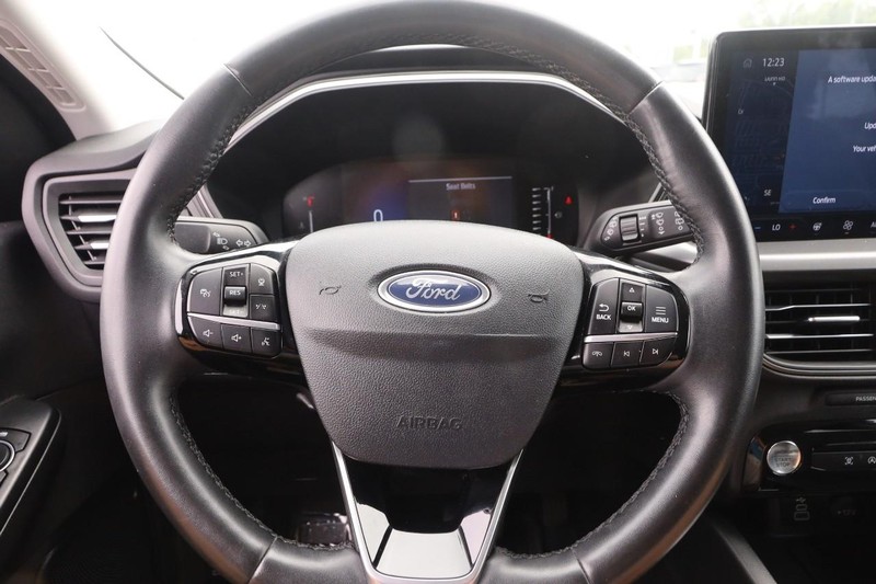 Ford Escape Vehicle Image 11