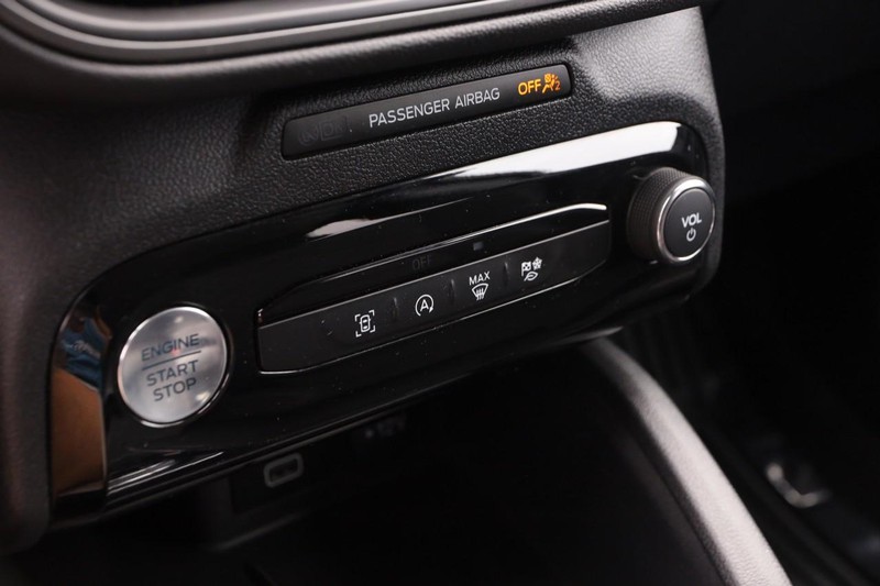 Ford Escape Vehicle Image 18