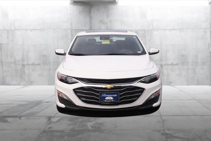 Chevrolet Malibu Vehicle Image 04