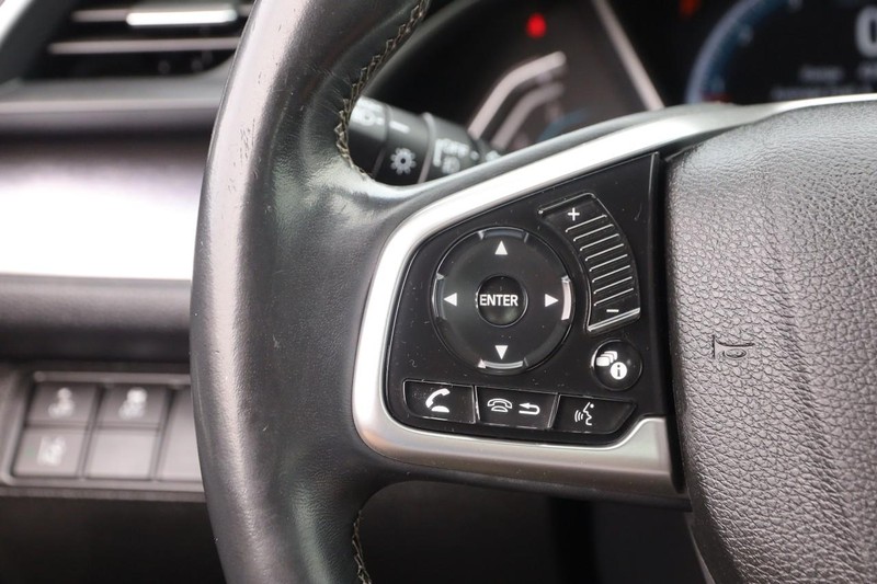 Honda Civic Sedan Vehicle Image 12