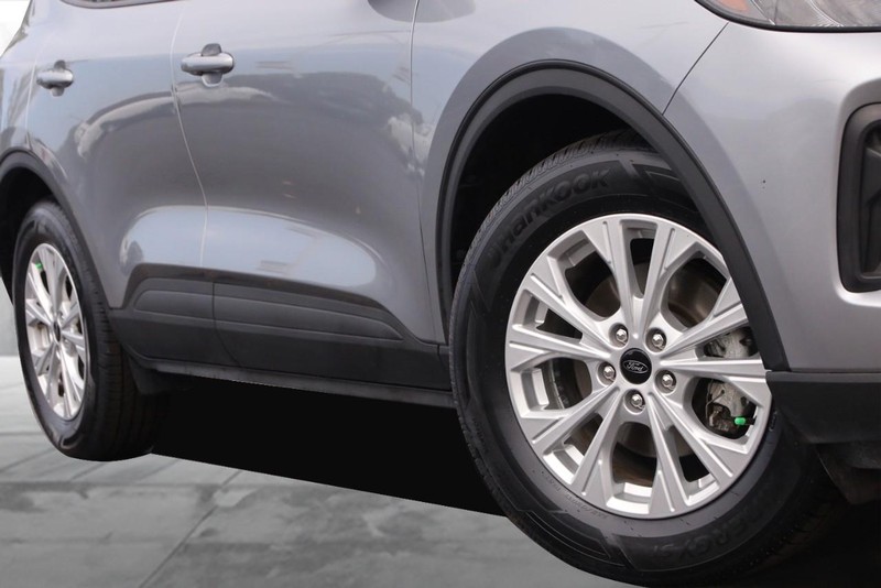 Ford Escape Vehicle Image 03