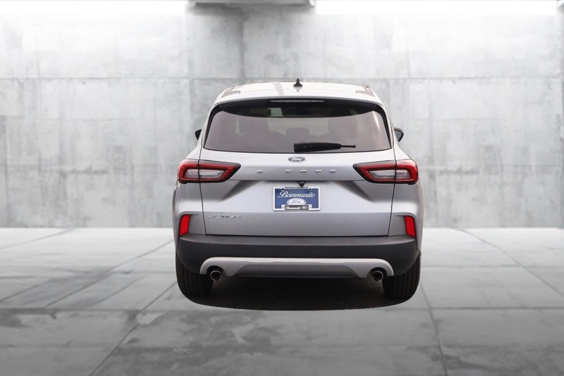 Ford Escape Vehicle Image 06