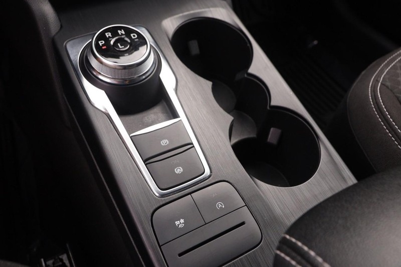 Ford Escape Vehicle Image 19