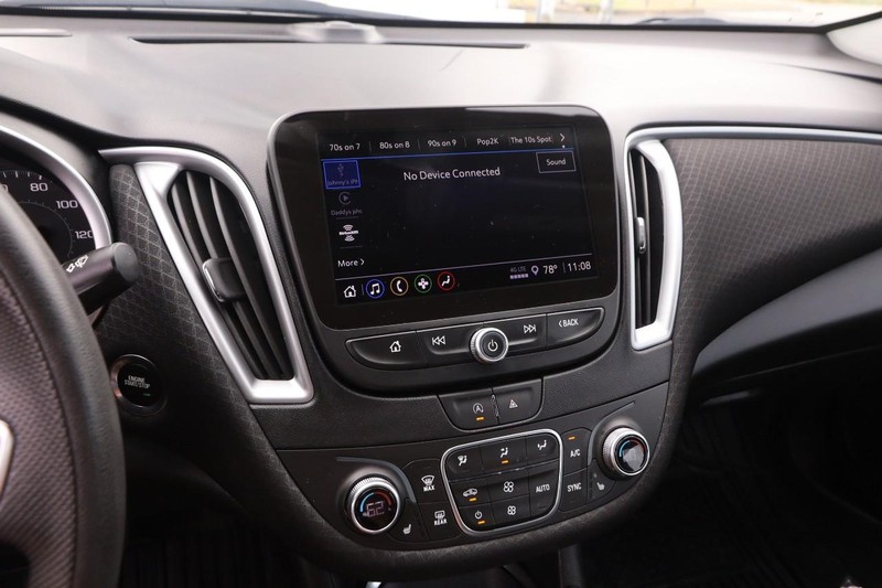 Chevrolet Malibu Vehicle Image 15
