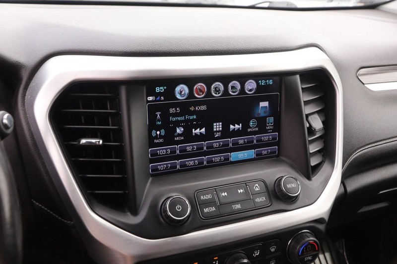 GMC Acadia Vehicle Image 17