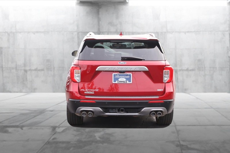 Ford Explorer Vehicle Image 06