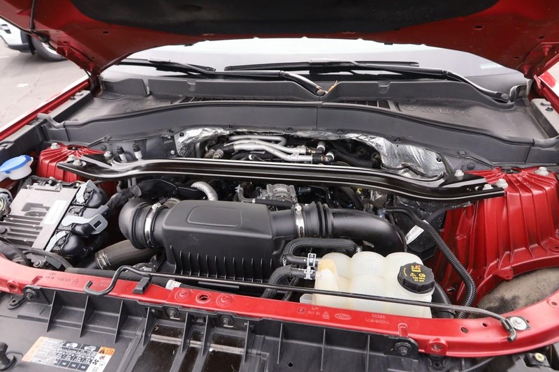 Ford Explorer Vehicle Image 31