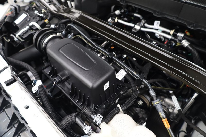 Ford Explorer Vehicle Full-screen Gallery Image 29