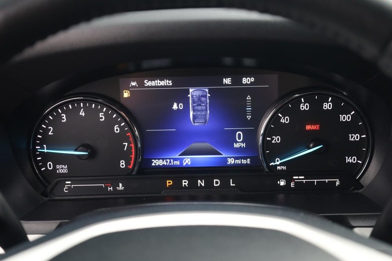 Ford Explorer Vehicle Image 12