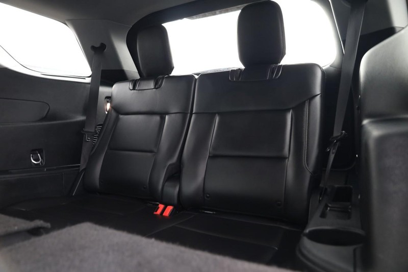 Ford Explorer Vehicle Image 26