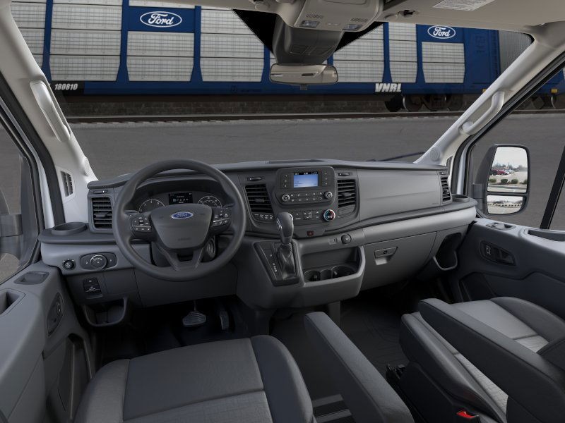 Ford Transit Passenger Wagon Vehicle Image 09
