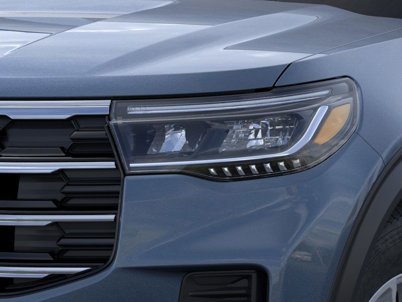 Ford Explorer Vehicle Image 18