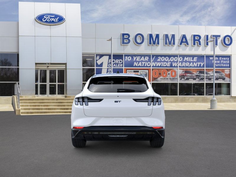 Ford Mustang Mach-E Vehicle Full-screen Gallery Image 5