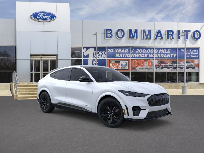 Ford Mustang Mach-E Vehicle Full-screen Gallery Image 7