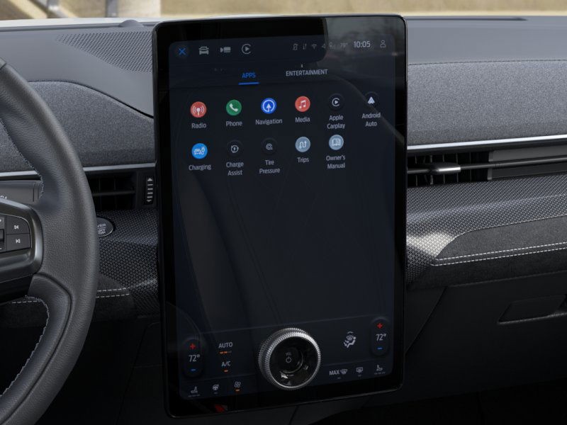 Ford Mustang Mach-E Vehicle Full-screen Gallery Image 14