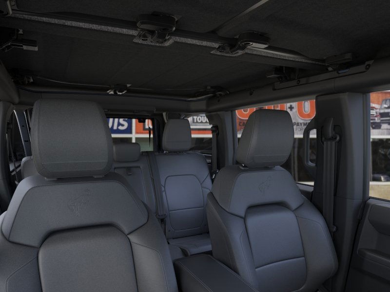 Ford Bronco Vehicle Image 12