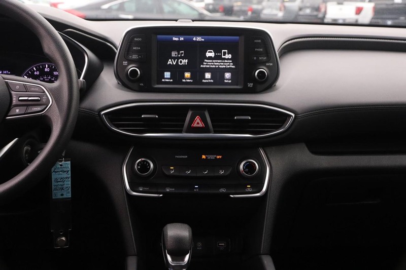 Hyundai Santa Fe Vehicle Image 19