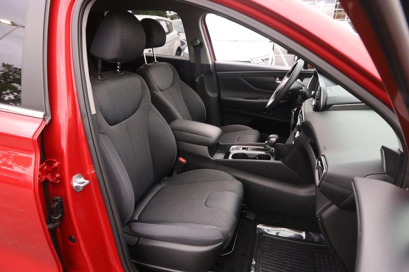 Hyundai Santa Fe Vehicle Image 21