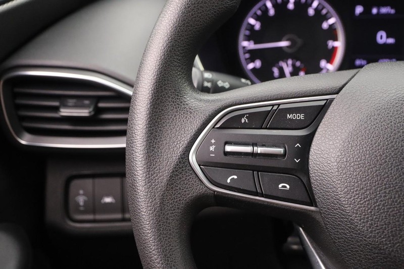 Hyundai Santa Fe Vehicle Image 29