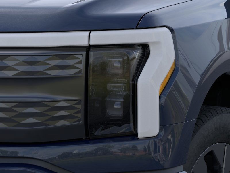Ford F-150 Lightning Vehicle Image 18