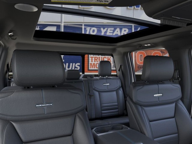 Ford Super Duty F-250 SRW Vehicle Image 22