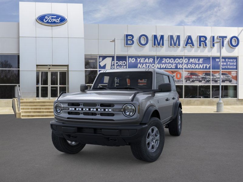 Ford Bronco Vehicle Full-screen Gallery Image 2
