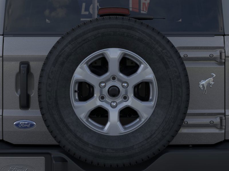 Ford Bronco Vehicle Full-screen Gallery Image 24