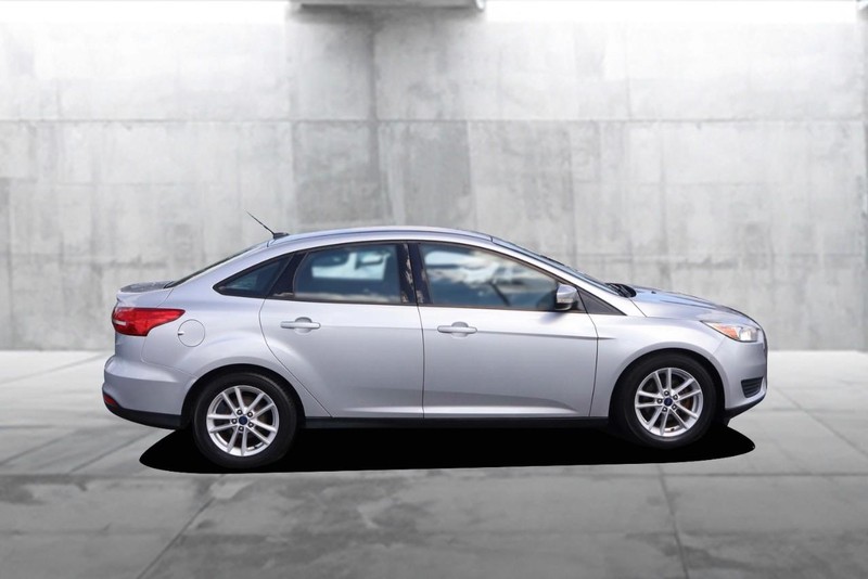 Ford Focus Vehicle Image 05