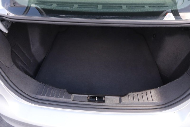 Ford Focus Vehicle Image 07