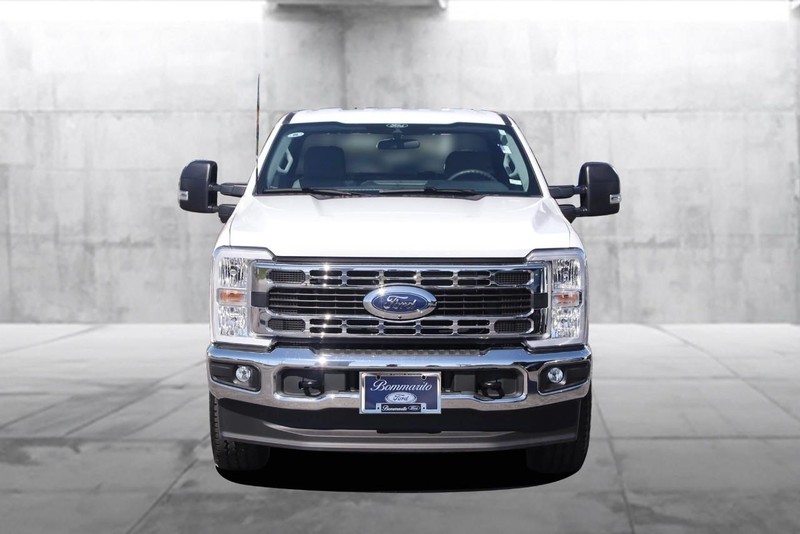 Ford Super Duty F-250 SRW Vehicle Image 04