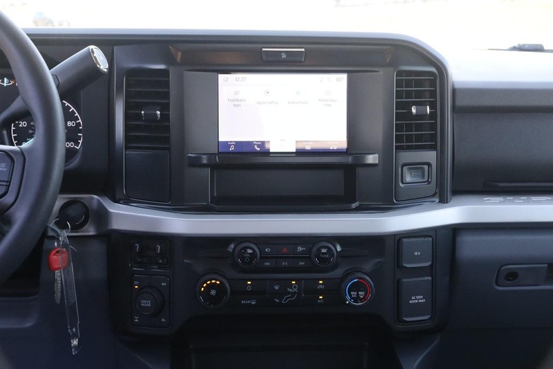 Ford Super Duty F-250 SRW Vehicle Image 22